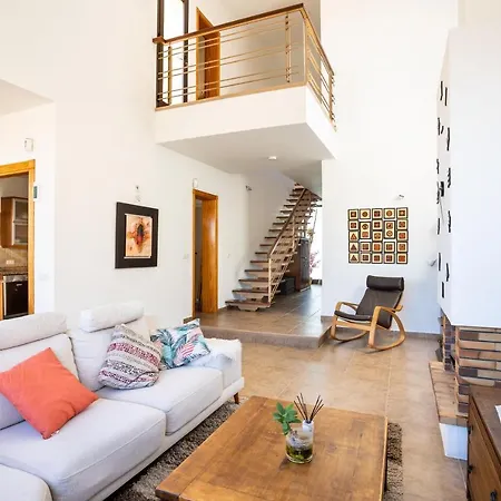 Amazing Villa Las Flores *